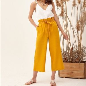 Free People cropped, wide leg trousers! 🤩